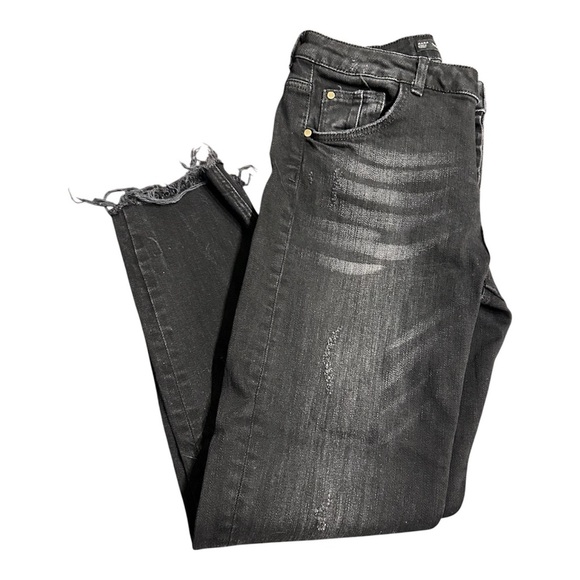 Zara Black Raw Edge Jeans with Beaded Floral Embroidery SZ 8 - Picture 2 of 5